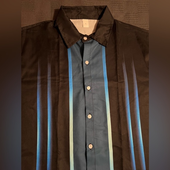 NWOT Men's Short Sleeve Button Up - Picture 2 of 7